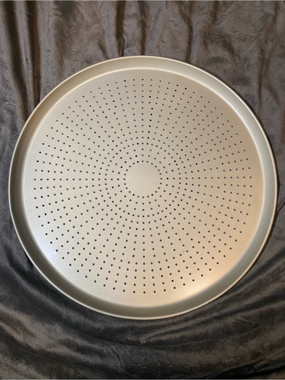 Non-Brand Perforated Pizza Baking Tray - Silver